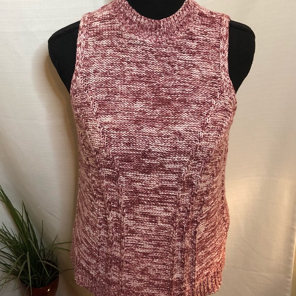 LOFT Sleeveless Cable Knit  Sweater Size Small